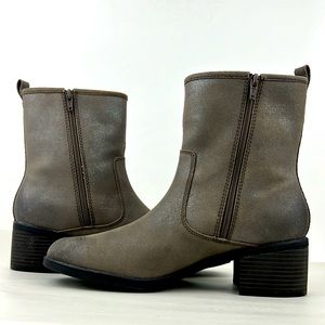 Clarks Womens Nevella Devon Boots Heeled Moto Zip Boots Size 10